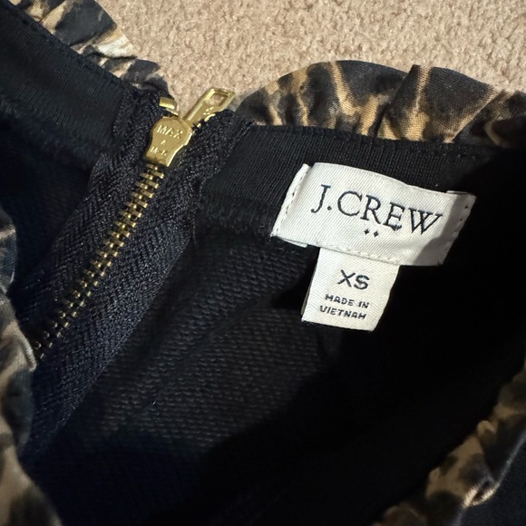 ⭐️ J Crew women’s sweatshirt size XS - Picture 5 of 6